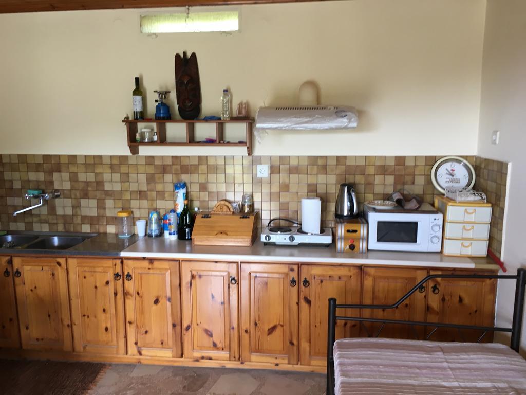 Countryside House Guest House Perachora Екстериор снимка